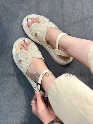 صندل آوین