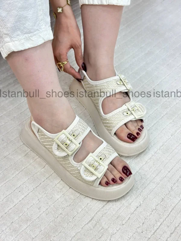 صندل نیکنا